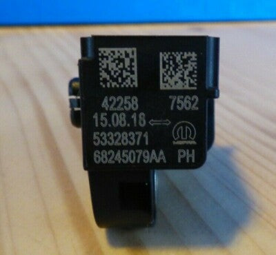 Alfa Romeo Stelvio Q4 ECU Steuergerät Beschleunigungssensor 68245079AA 53328371 – Produktansicht 2