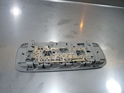 VW Golf 5 1.9 TDI KBL 1K0947291 / 1K0 947 291 ORIGINAL gebraucht - Innenbeleuchtung – Produktansicht 2