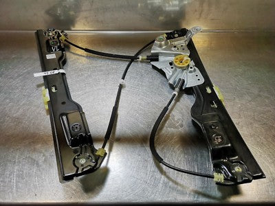 Opel Astra J Fensterheber vorne links ohne Motor ORIGINAL gebraucht - 13350757 – Produktansicht 1