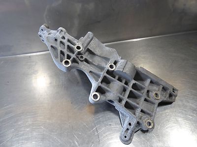 VW Caddy 1.6 TDI 03L903143Q / 03L 903 143 Q ORIGINAL gebraucht - Aggregathalter – Produktansicht 2