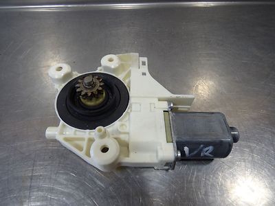 Ford Focus II 1.8 TDCI vorne rechts 4M5T-14553 ORIGINAL gebraucht - Fensterhebermotor – Produktansicht 1