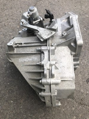 OPEL 2.0 CDTI F40 6 Gang Getriebe 94000 km A20DT A20DTE A20DTH * ORIGINAL gebraucht - INSIGNIA – Produktansicht 2