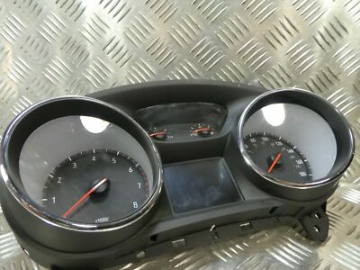Opel Astra K 2017 Tacho Kombiinstrument Speedometer GM 39085722 Mp/H ORIGINAL gebraucht - Km/H – Produktansicht 2