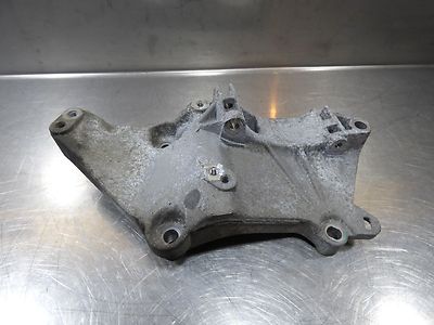 Renault Megane MK3 Bj.:2009 Halter Lichtmaschine, Klimakompressor ORIGINAL gebraucht - 8200100148 – Produktansicht 1