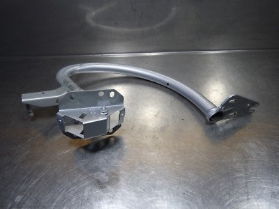 Audi A4 8K2 B8 Scharnier Klappenscharnier links 8K5827301AB ORIGINAL gebraucht - Heckklappe – Produktansicht 2