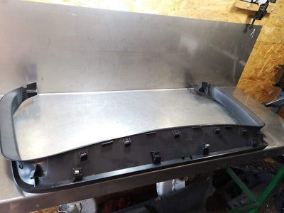 Audi Q2 GA Fensterrahmen Verkleidung 81A867973A ORIGINAL gebraucht - Heckklappe – Produktansicht 3