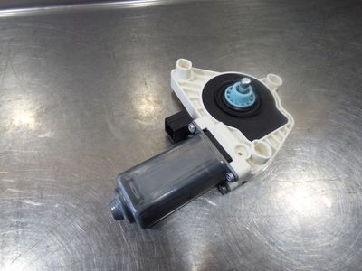 VW Passat 3G B8 Fensterhebermotor vorne links 5Q4959801B / 5Q4 959 801B ORIGINAL gebraucht - HighLine – Produktansicht 3