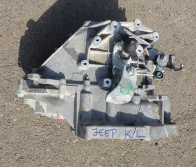 Jeep KL 2.0 MTJ 75TKm Diesel 140 PS 6 Gang Getriebe Schaltgetriebe ORIGINAL gebraucht - Cherokee – Produktansicht 5