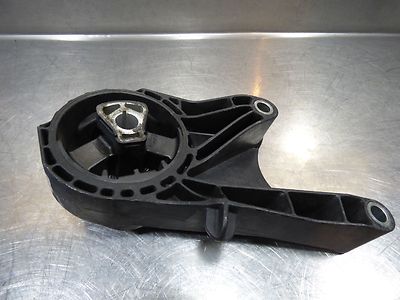 Opel Astra J 1.7 CDTI Motorlager Motorhalter ORIGINAL gebraucht - 13248600 – Produktansicht 1