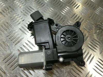 Opel Astra K 2017 El. Fensterhebermotor Hinten Rechts -100 C07521-102 ORIGINAL gebraucht - C46110 – Produktansicht 2