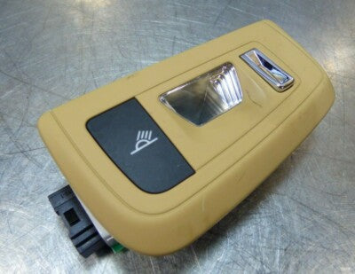 Porsche PANAMERA 970 Leseleuchte rechts Luxorbeige 97063206402 6W0 – Produktansicht 1