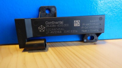 Alfa Romeo Stelvio Q4 2021 ORIGINAL Kessy Antenne Keyless Go 68051315AB – Produktansicht 1