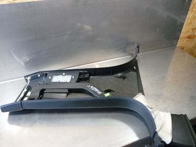 Audi A8 3.0 TDI V6 Quattro B Säule innen mit Lüftungsg. 4E0819724C ORIGINAL gebraucht - Verkleidung – Produktansicht 4