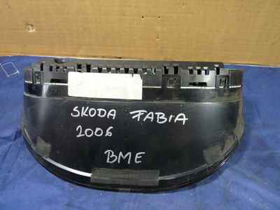 Skoda Fabia 6Y 1.2 Tacho Kombiinstrument 6Y0920861M / 6Y0 920 861 M – Produktansicht 3