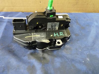 Opel Astra J Exlite 1.4 Türschloss Rechts Hinten ORIGINAL gebraucht - 13579556 – Produktansicht 1