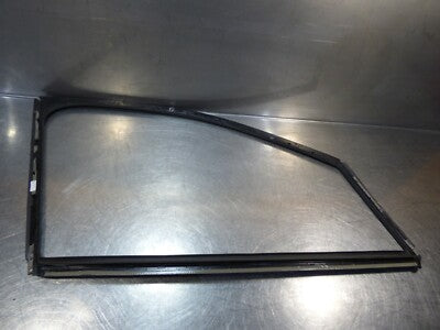 Porsche Panamera 970 Dichtung Fensterdichtung Gummi vorne links 97053729500 – Produktansicht 2