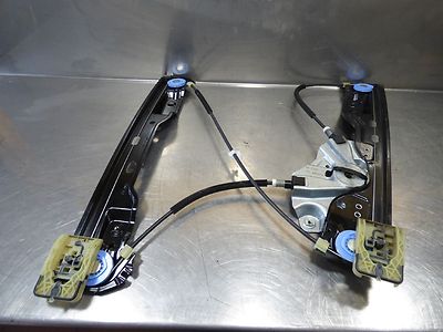 Opel Astra J 1.3 CDTI Fensterheber vorne links ohne Motor 13350757 – Produktansicht 2