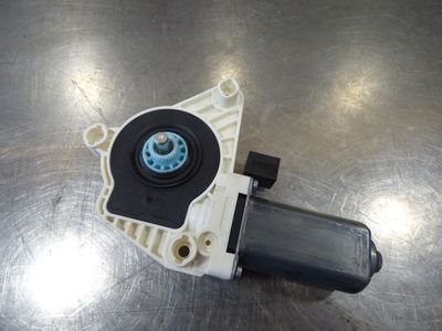 VW Passat 3G B8 Fensterhebermotor vorne recht 5Q4959802B / 5Q4 959 802B ORIGINAL gebraucht - HighLine – Produktansicht 2