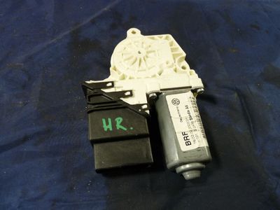 Skoda Octavia II 2.0 TDI hinten rechts 1K0959704E ORIGINAL gebraucht - Fensterhebermotor – Produktansicht 2