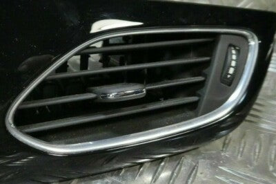 Opel Astra K 2017 Luftdüse Luftströmer Aussen Rechts GM 39079604 schwarz – Produktansicht 1