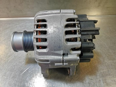 Audi Q2 1.4 TFSI Generator 04C903015 VW SKODA SEAT 110A VALEO ORIGINAL gebraucht - Lichtmaschine – Produktansicht 2