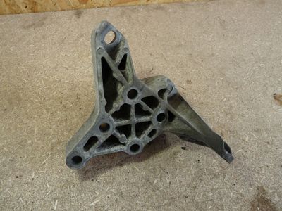 Ford Transit 2.0 TDDI TDCI 3C11-7M125-AB / 3C117M125AB ORIGINAL gebraucht - Motorhalter – Produktansicht 2