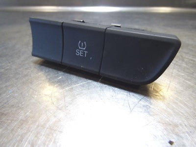 Audi A1 8X knopf druck reifen Mehrfachschalter Schalter 8X0959674B ORIGINAL gebraucht - Steuerung – Produktansicht 1