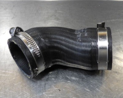VW Passat 1.6 TDI Ladeluftschlauch 1K0145838AH / 1K0 145 838 AH ORIGINAL gebraucht - Druckschlauch – Produktansicht 1