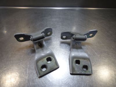 Opel Astra J 1.7 CDTI Scharniere Heckklappe links + rechts 13275575 ORIGINAL gebraucht - 13258165 – Produktansicht 2