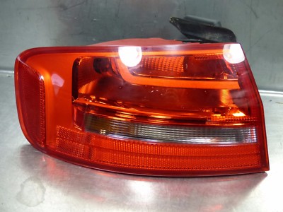 Audi A4 8K 8K2 Limo Rückleuchte Heckleuchte Rücklicht 8K5945095AA Außen Links – Produktansicht 1
