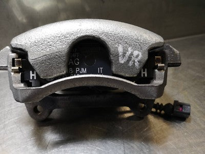 AUDI Q2 Orig. Bremssättel Vorne Rechts TRW 5714B 6799/F ! 1150 km ORIGINAL gebraucht - NEUWERTIG – Produktansicht 3