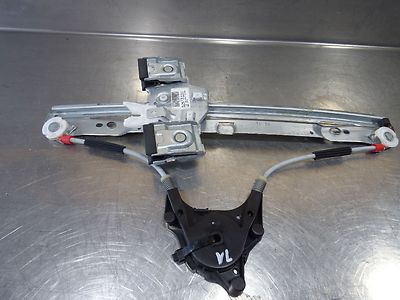 Ford Fiesta 1.0 Bj:2015 Fensterheber vorne links ohne Motor 8A61A23201CR – Produktansicht 1