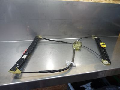 AUDI A6 4F 2.0 TDI Fensterheber ohne Motor vorne rechts 4F0837462D – Produktansicht 1