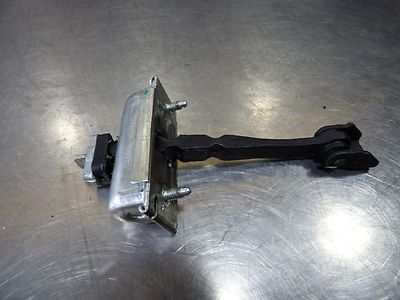 Opel Corsa D 1.3 CDTI Türfangband vorne ORIGINAL gebraucht - 13180682 – Produktansicht 1