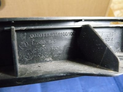 Skoda Octavia II. 2.0 TDI 16V 1Z5807863 / 1Z5 807 863 ORIGINAL gebraucht - Clipleiste – Produktansicht 2