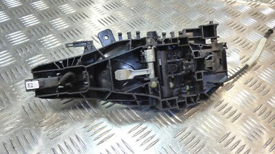 Alfa Romeo Stelvio Facelift Original Türgriff hinten links 50545351 grau – Produktansicht 3
