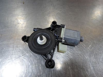 VW Touran R-Line II 5T Fensterhebermotor hinten links 5Q0959801A NEUE ZUSTAND! – Produktansicht 1