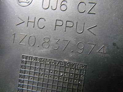 Skoda Octavia II 2.0 TDI Aussenspiegel in. r. 1Z0837974 / 1Z0 837 974 ORIGINAL gebraucht - Abdeckung – Produktansicht 3