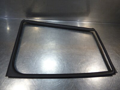 Porsche Panamera 970 Dichtung Fensterdichtung Gummi hinten rechts 97053629600 – Produktansicht 1
