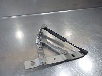 Porsche Boxster 986 2.7 Heckklappenschanier rechts 98651215201 / 986.512.152.01 – Produktansicht 2
