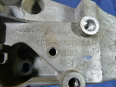 Ford Transit 2.0 TDDI Halter Träger YC1E-10K019-BA ORIGINAL gebraucht - Servopumpe – Produktansicht 3