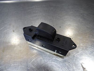 Grandis 2.0 DI-D Fensterheberschalter hinten rechts 8608A023 ORIGINAL gebraucht - Mitsubishi – Produktansicht 2
