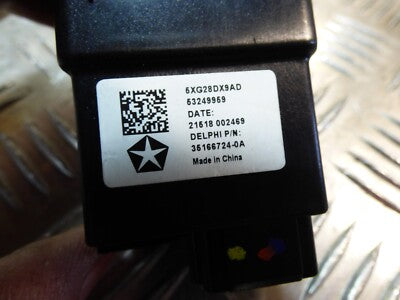 JEEP COMPASS II 2021 USB ORIGINAL gebraucht - AUX 5XG28DX9AD 35166724-0A ORIGINAL gebraucht - 53249959 – Produktansicht 4