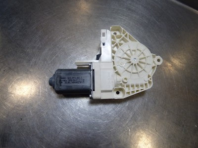 Audi A1 Fensterheber Elektrische vorne rechts 8K0959802C ORIGINAL gebraucht - Fensterhebermotor – Produktansicht 2
