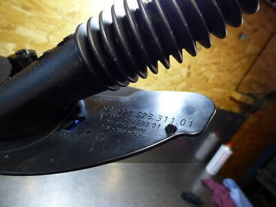 Porsche 981 991 911 Verschluss Deckel Einfüllstutzen Wasserbehälter 99152840300 – Produktansicht 4