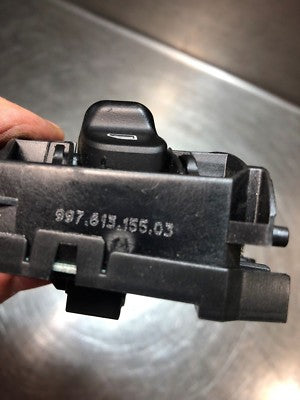 Porsche Boxster Cayman 987 997 911 RHD Passenger Window Switch ORIGINAL gebraucht - 99761315503 – Produktansicht 3