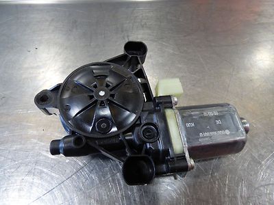 VW Touran II 5T Fensterhebermotor vorne l. 5Q0959801B NEUE ZUSTAND 2016 ORIGINAL gebraucht - 2017 – Produktansicht 1