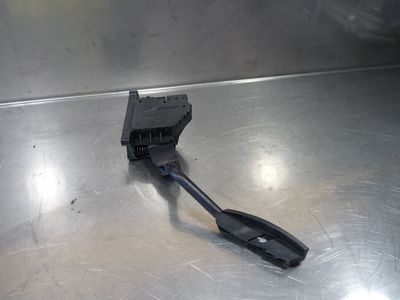 Opel Corsa D 1.4 Gaspedal elektrisch 55702021 rechtlenker RHD – Produktansicht 1