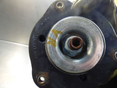 VW Passat 3G 2.0 TDI Federbein vorne rechts 3C0413031AS / 3C0 413 031 AS – Produktansicht 3
