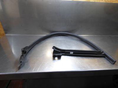 VW Passat CC 1.8 TSI, vorne rechts 3C8854544 / 3C8 854 544 ORIGINAL gebraucht - Fensterdichtung – Produktansicht 1